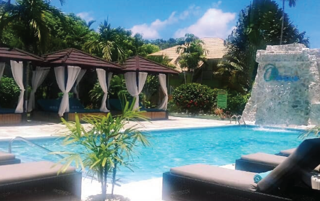 Oasis Resort pool